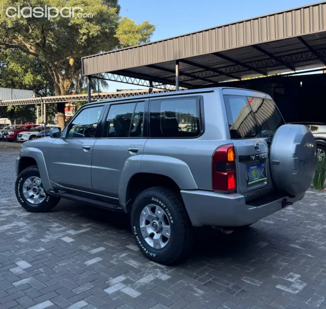 Nissan Patrol 2009 — foto 6