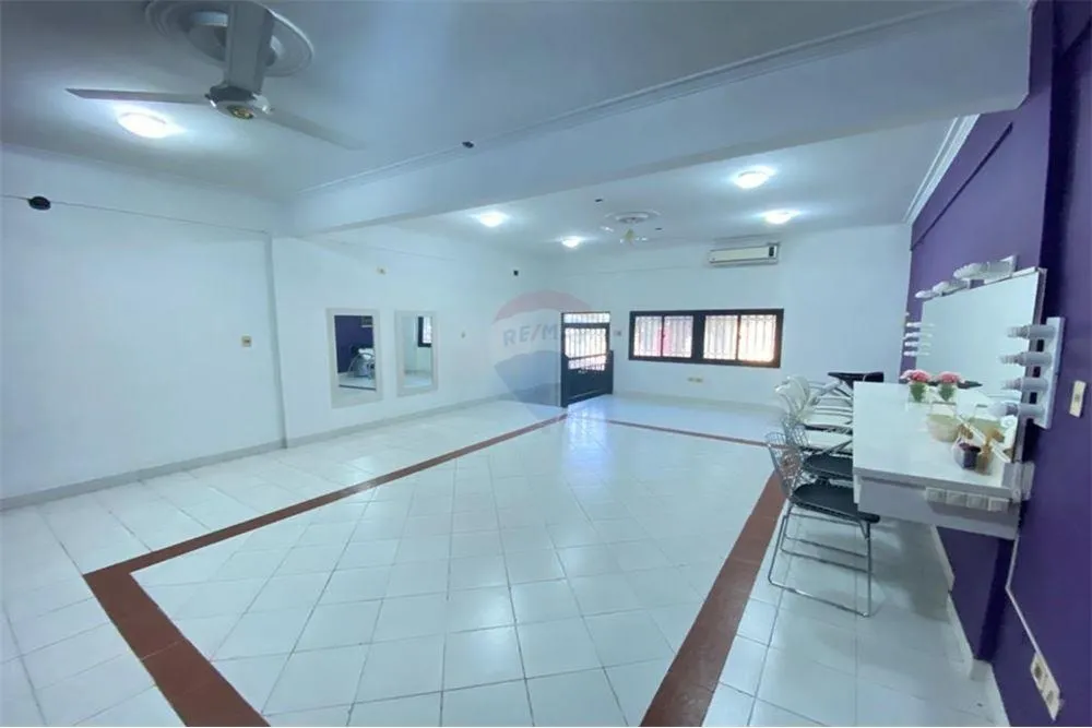 VENDO EDIFICIO DE 4 NIVELES EN BARRIO OBRERO — foto 2