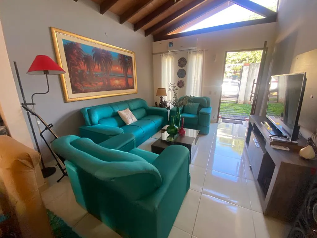 VENDO CASA CON PISCINA EN SAN LORENZO!! — foto 2