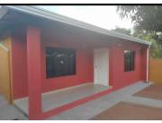 VENDO Casa de 2 Habitaciones en Villa Elisa, a pasos de Av. Américo Picco