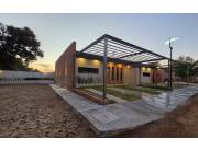 VENDO EN POZO HERMOSAS CASAS TIPO DÚPLEX EN BARRIO CERRADO VALVANI - LIMPIO