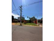 VENDO TERRENO EN SAN LORENZO, ZONA SHOPPING PINEDO Y A MEDIA CUADRA DE AV. LAGUNA GRANDE