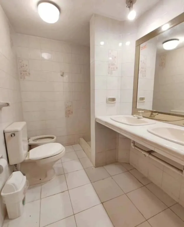 ¡Vendo una hermosa casa con departamento independiente. A pasos de Cacique Lambaré — photo 3