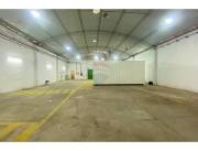 Depósito de 420m2 en Alquiler - Paraguay Mariano Roque Alonso‼️