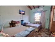 VENDO CASA EN VILLA ELISA