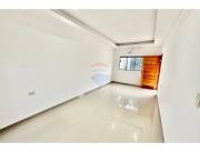 Chalet - Venta - Paraguay Central Luque VENDO CHALET A ESTRENAR EN LUQUE - LAURELTY 440,00
