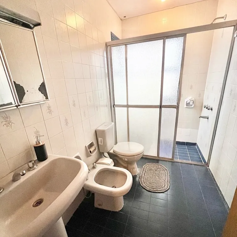 Vendo amplia casa en lambare — photo 3