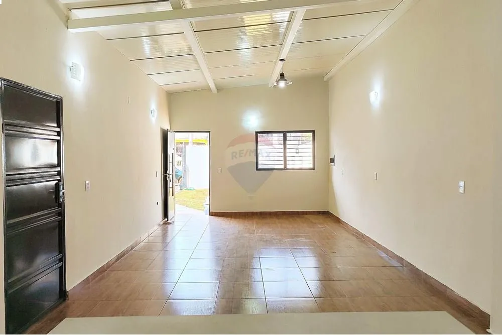 Casa - Venta - Paraguay Central Luque CASA A ESTRENAR EN EL CENTRO DE LUQUE 990,000,000 ₲ — foto 2