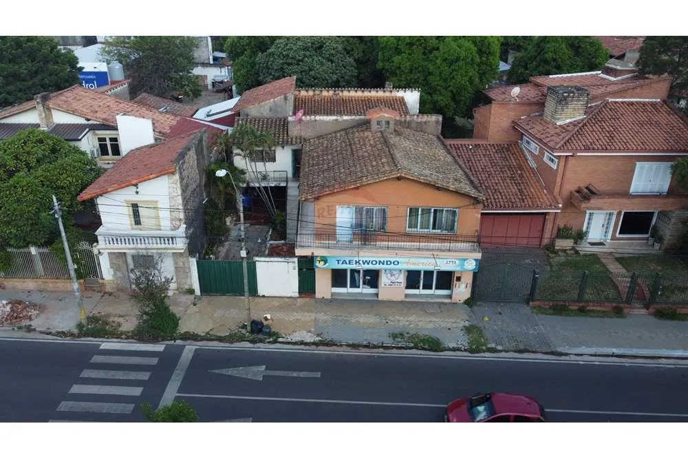 VENDO CASA SOBRE BRUNO GUGGIARI-ASUNCIÓN — photo 2