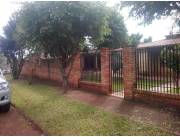 vendo casa por km10 acaray a pocos metros de la ruta internacional.