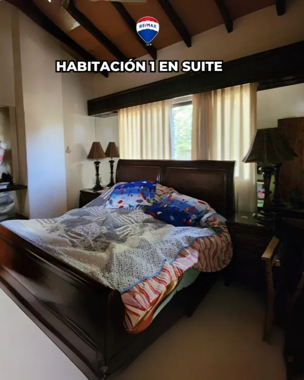EXCLUSIVA CASA TOTALMENTE AMOBLADA EN LAMBARE — foto 3