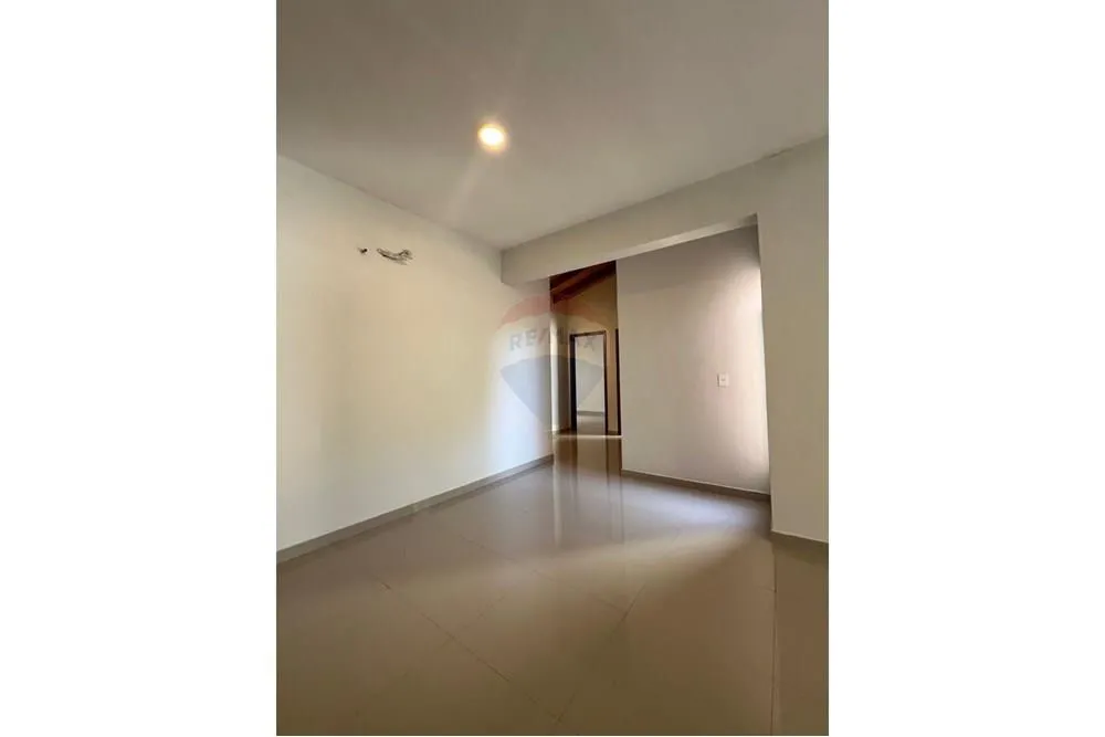 CHALET A ESTRENAR EN VENTA BO SANTA ROSA I LAMBARÉ — photo 2