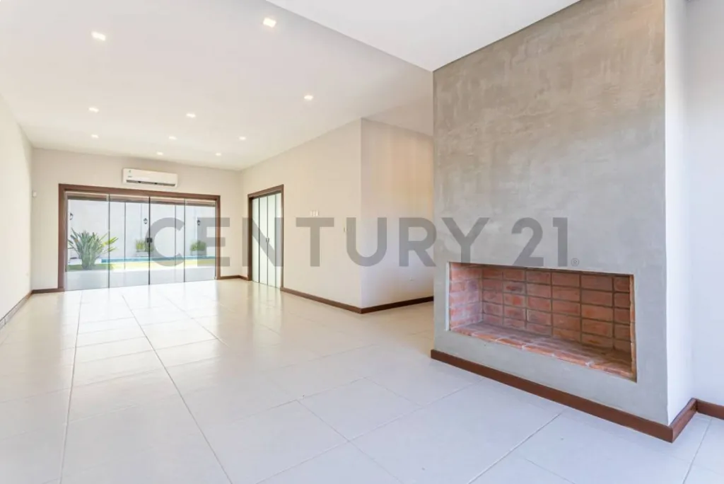 EN ALQUILER CASA DE 3 DORMITORIOS EN SUITE A ESTRENAR - BARRIO MBURUCUYA — photo 3