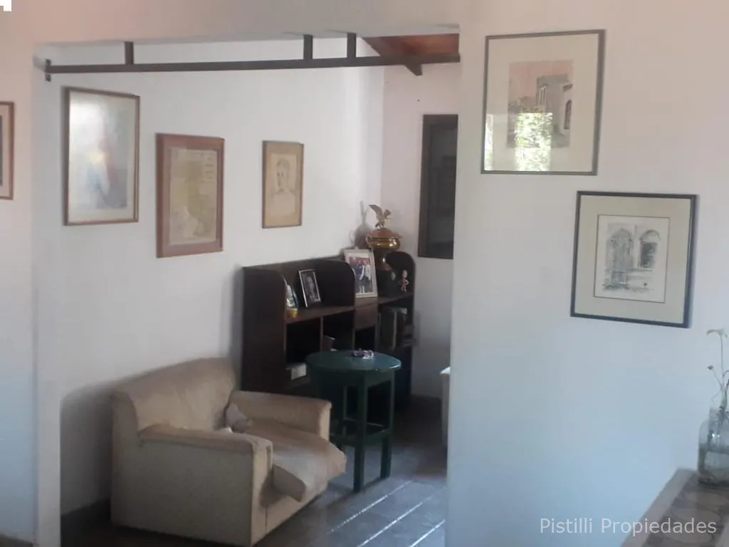 VENDO PROPIEDAD EN EL BARRIO MADAME LYNCH — foto 2