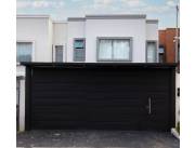 VENDO DUPLEX EN LAMBARE ZONA YACHT TOTALMENTE EQUIPADO