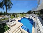 Vendo Imponente casa en los campos de Yacht y Golf Club