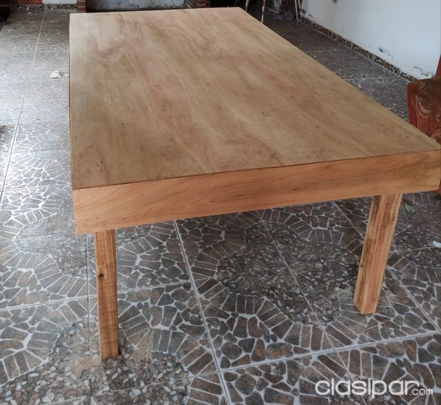 Entretenimiento - Mesa rustica amplia para 12 personas