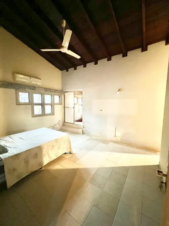 En Venta Amplia Casa en Barrio Felicidad de Lambaré V225 — foto 2
