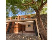 Alquilo Duplex de 3 dormitorios con piscina en Luque barrio Loma Merlo