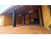 ALQUILO CASA EN LUQUE ZONA CIT COD 3171