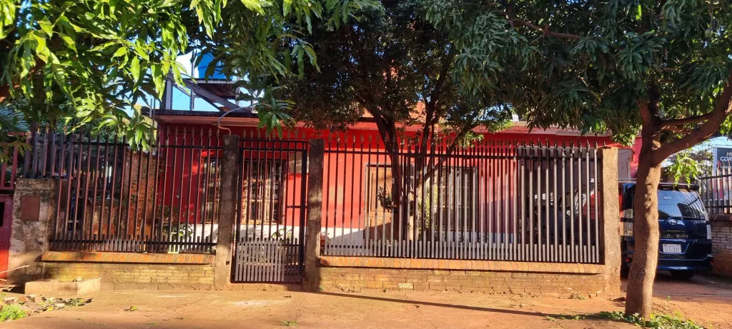 Vendo una casa en Ciudad de este km 7 ciudad nueva — foto 3