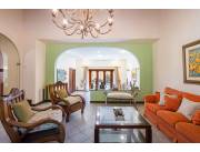 VENDO RESIDENCIA EN ASUNCIÓN