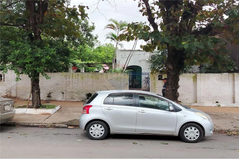VENDO TERRENO EN BARRIO OBRERO SOBRE 15 PROYECTADAS — foto 2