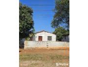 OFERTO CASA EN LUQUE A REFACCIONAR O DEMOLER - A PRECIO DE TERRENO