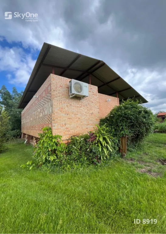 VENDO PROPIEDAD CON CASA CONTENEDOR EN ATYRA — photo 2