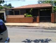 VENDO CASA BARRIO MBURICAÓ - VISTA ALEGRE (ASUNCIÓN)