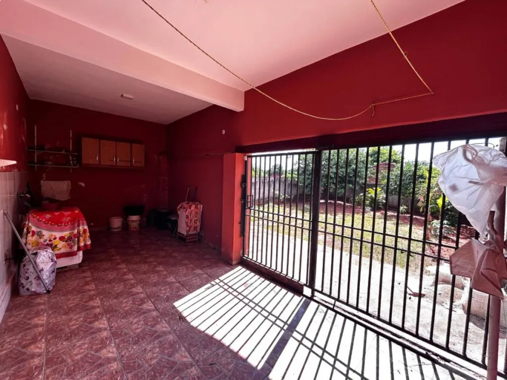VENDO CASA EN ÑEMBY MBOCAYATY_ GS 780.000.000 — foto 3