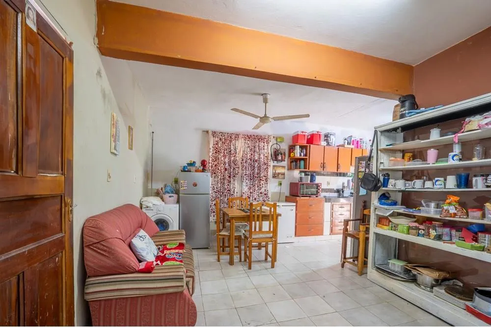 🏡EN VENTA CASA DE DOS PLANTAS CON AMPLIO PATIO - LAMBARE — Foto 2