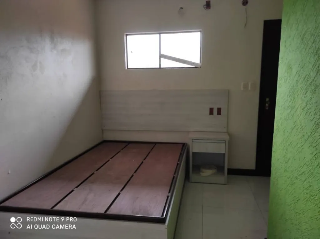 Vendo 4 terrenos juntos con edificación pHospedaje a estrenar en Caaguazu — foto 2
