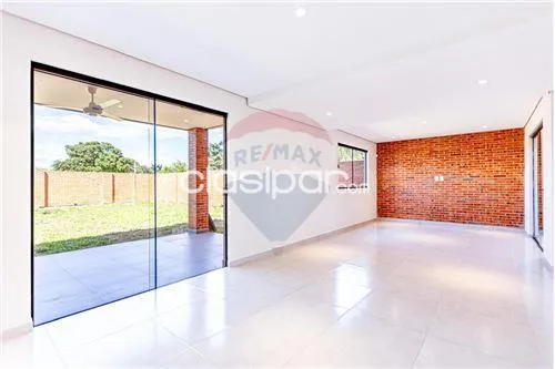 VENDO CASA EN LUQUE — foto 2