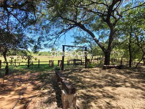 ACOGEDORA CABAÑA DE 9 HECTÁREAS — foto 3