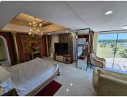 Vendo residencia con vista al campo de Golf