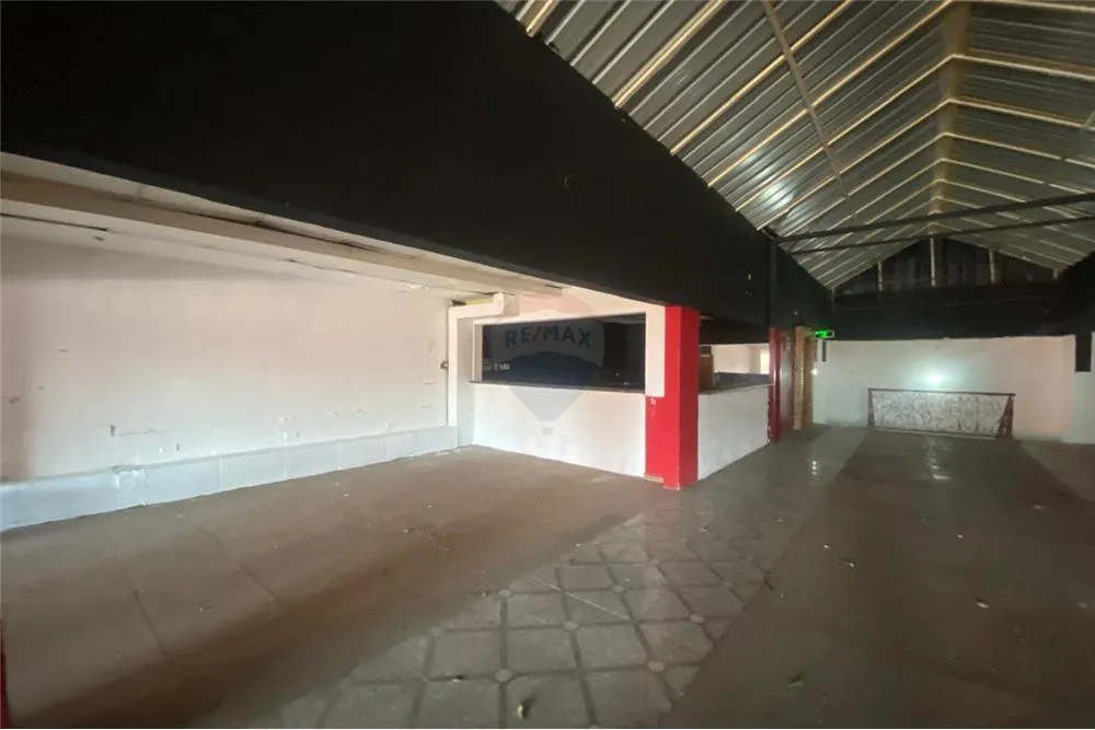 ALQUILO AMPLIO SALÓN COMERCIAL FDO DE LA MORA — foto 2