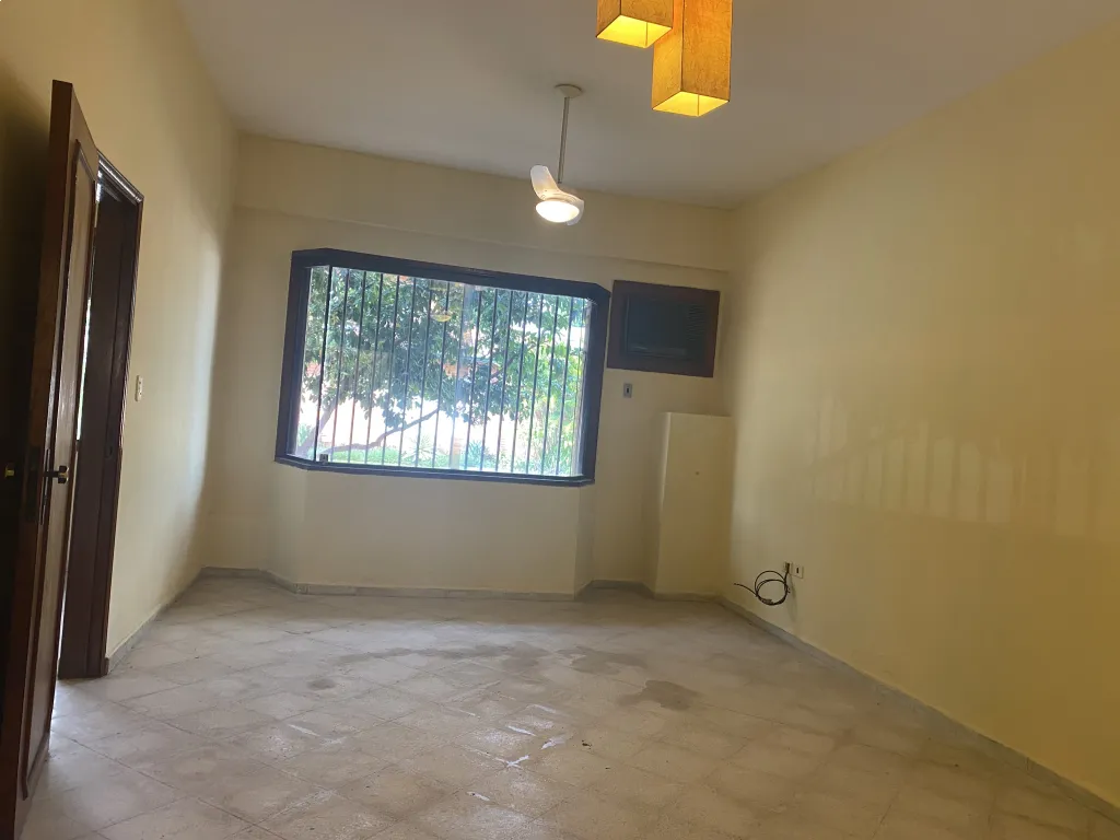 VENDO ¡UBICACIÓN PREMIUM PARA TU NEGOCIO! — foto 2