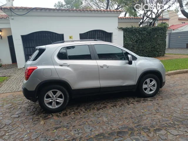 Chevrolet Tracker 2014 — foto 4
