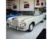 MERCEDES BENZ W111 220 SE COUPE MODELO DEL AÑO 1964