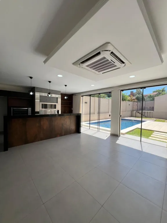 OFERTA‼️ CASA REMODELADA PARA OFICINA O VIVIENDA EN EL BARRIO YCUA SATI — foto 2