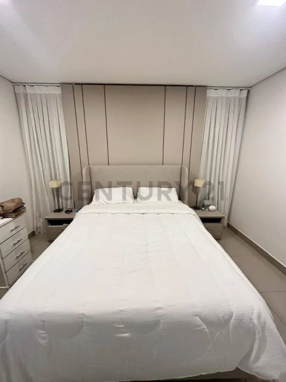 Departamento de 3 dormitorios en el barrio Las Mercedes En Venta — Foto 2