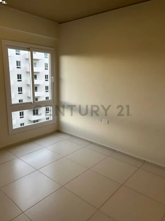 DEPARTAMENTO A ESTRENAR EN COMPLEJO REPUBLICA LUQUE EN ALQUILER — фото 3