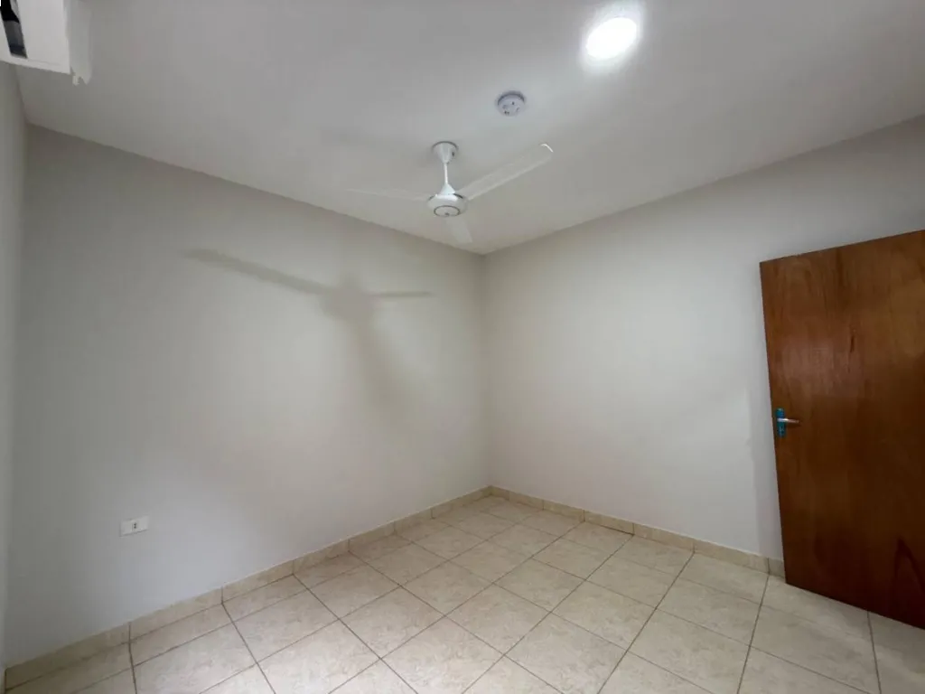ALQUILO AMLIO DEPARTAMENTO EN FERNANDO DE LA MORA — foto 3
