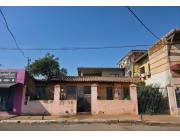 Casa habitable a precio de Terreno en Lambaré