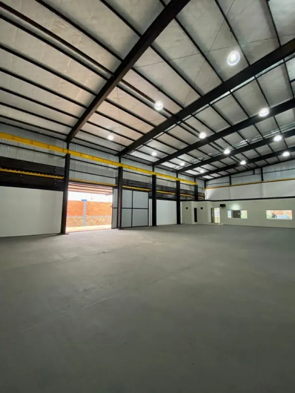 DEPOSITO CON SHOWROOM EN MARIANO ROQUE ALONSO COD 5255 — фото 2