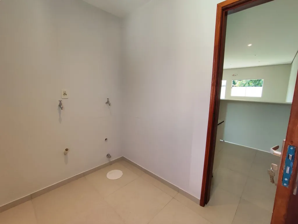 VENDO DÚPLEX EN LUQUE — photo 3