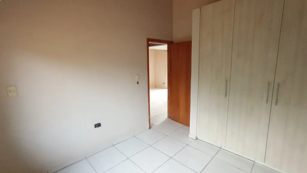 VENDO DUPLEX DE 3 DORMITORIOS, en Luque zona Curva Romero Villa Policial — photo 2