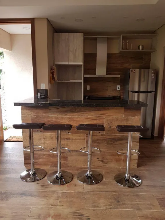 VENDO HERMOSA CASA DE 3 DORMITORIOS, con piscina en Villa Aurelia de Asunción — Foto 3