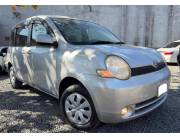 Toyota Sienta 2004 car